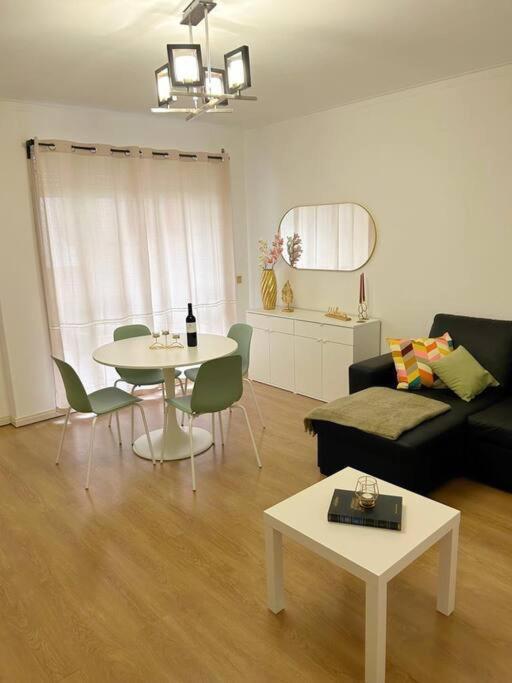Oporto Music Flat - Very Central & Free Parking Buitenkant foto