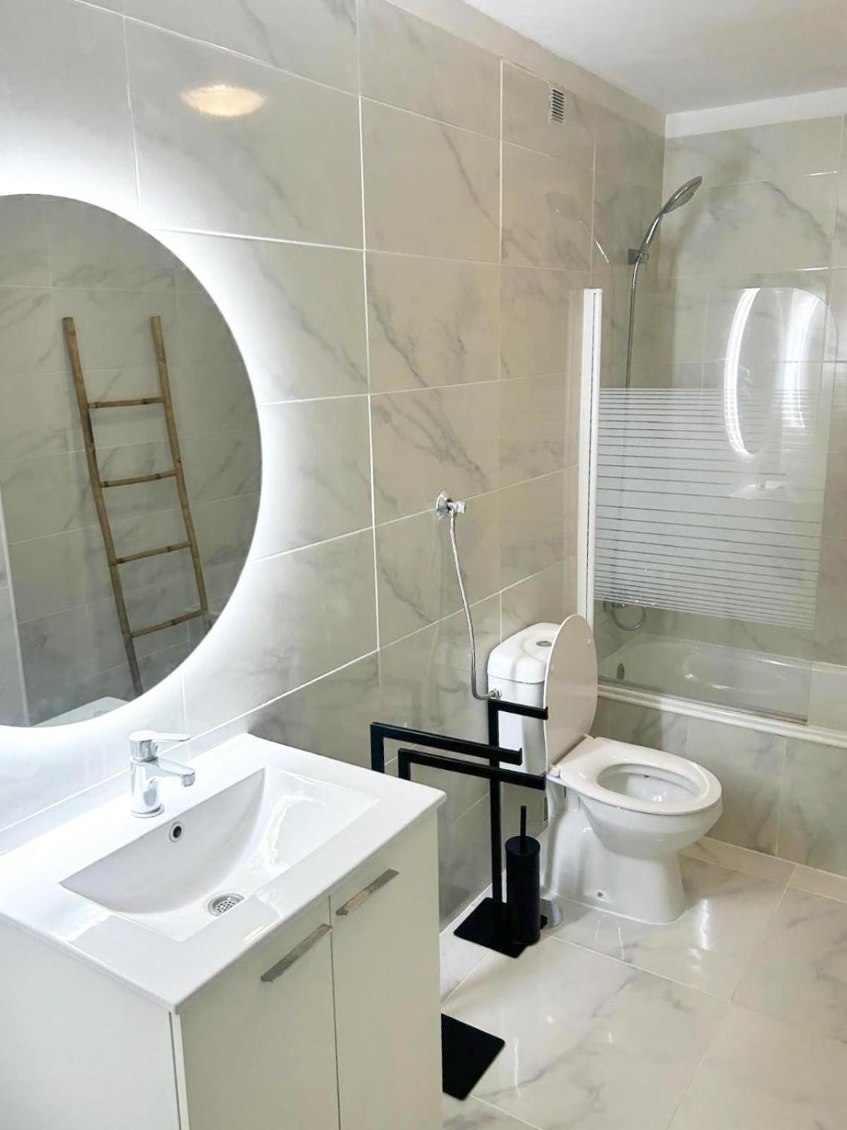 Oporto Music Flat - Very Central & Free Parking Buitenkant foto